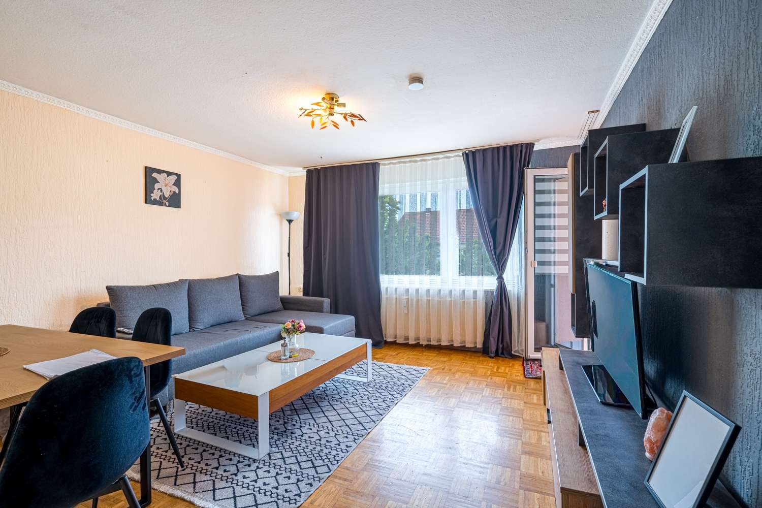 Attraktive Gelegenheit! Helle 3-Zimmer-Eigentumswohnung mit sonnigem Balkon am Eselsberg in Ulm