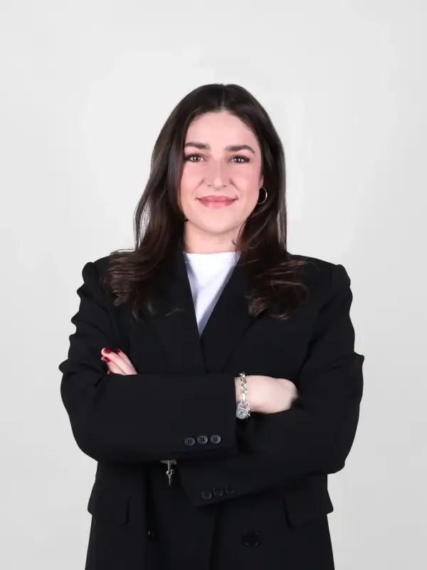 Mit viel Motivation und Engagement legte sich Ella Rocchi mit der Ausbildung bei Scheffold Immobilien den Grundstein für eine erfolgreiche und spannende Zukunft in der Immobilienwirtschaft.